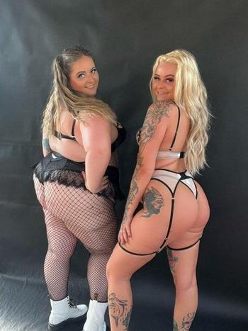 bella, 30  female escort, Bloomington
